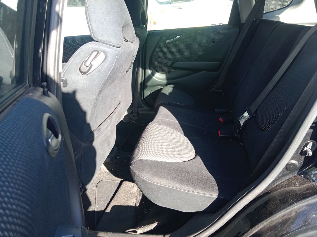 P5808 - Honda jazz 2003 Black Wrecking - Image 7