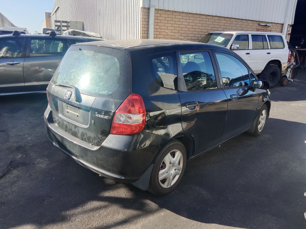 P5808 - Honda jazz 2003 Black Wrecking - Image 11