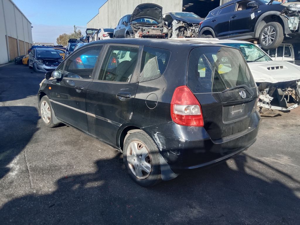 P5808 - Honda jazz 2003 Black Wrecking - Image 12