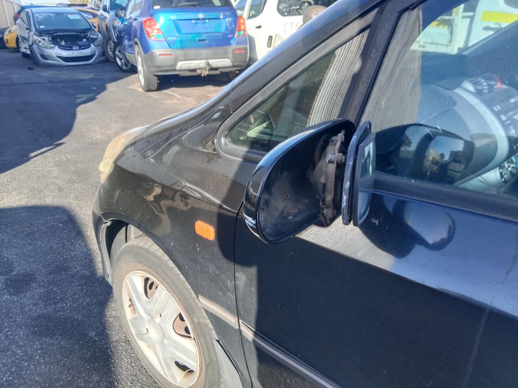 P5808 - Honda jazz 2003 Black Wrecking - Image 14