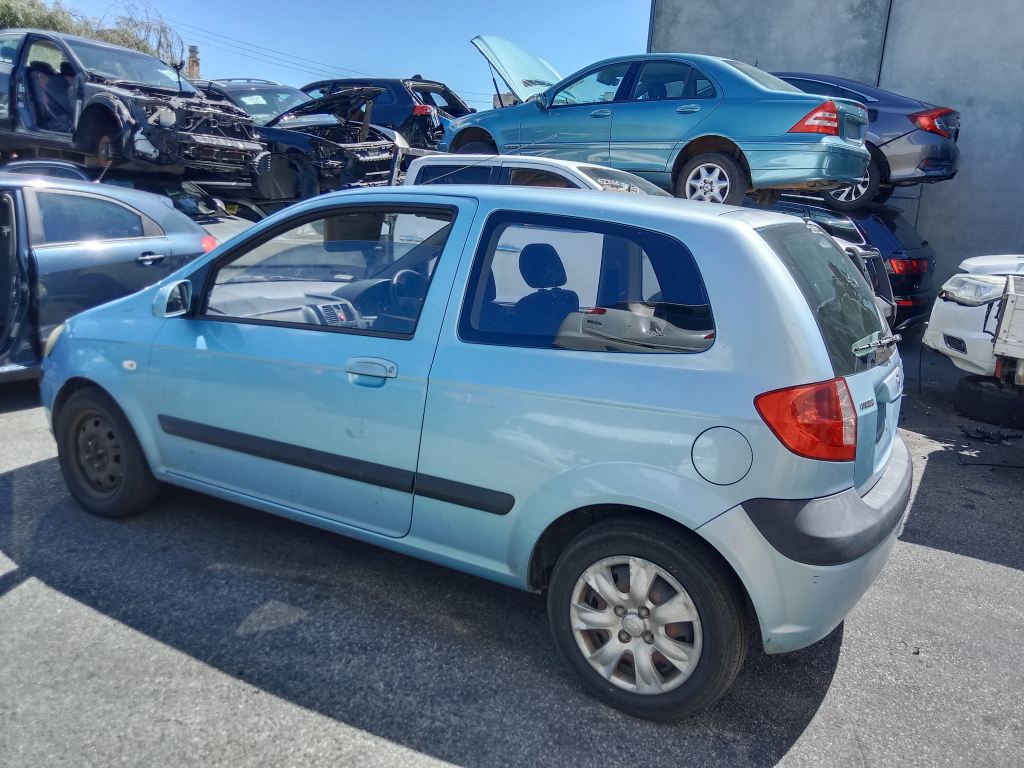 P5813 - Hyundai Getz 2009 Blue Wrecking - Image 11