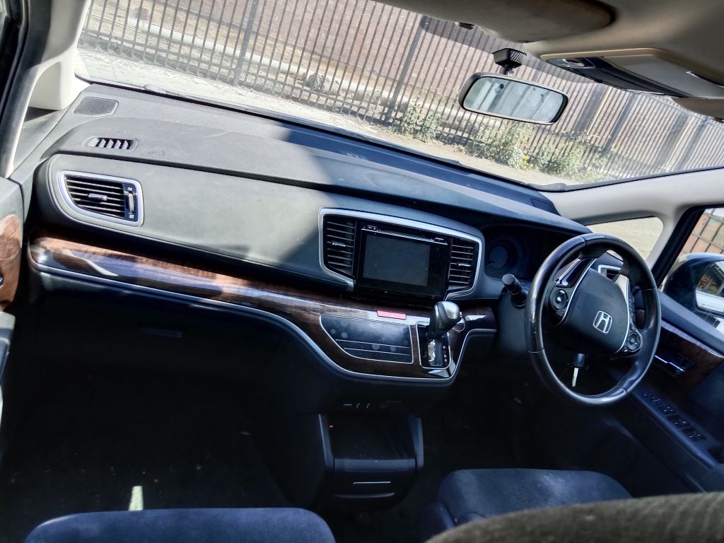 P5814 - Honda Odyssey 2014 Grey Wrecking - Image 6