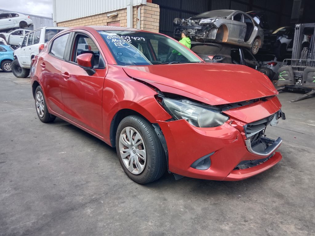 P5820 - Mazda 2 2015 Red Wrecking - Image 4