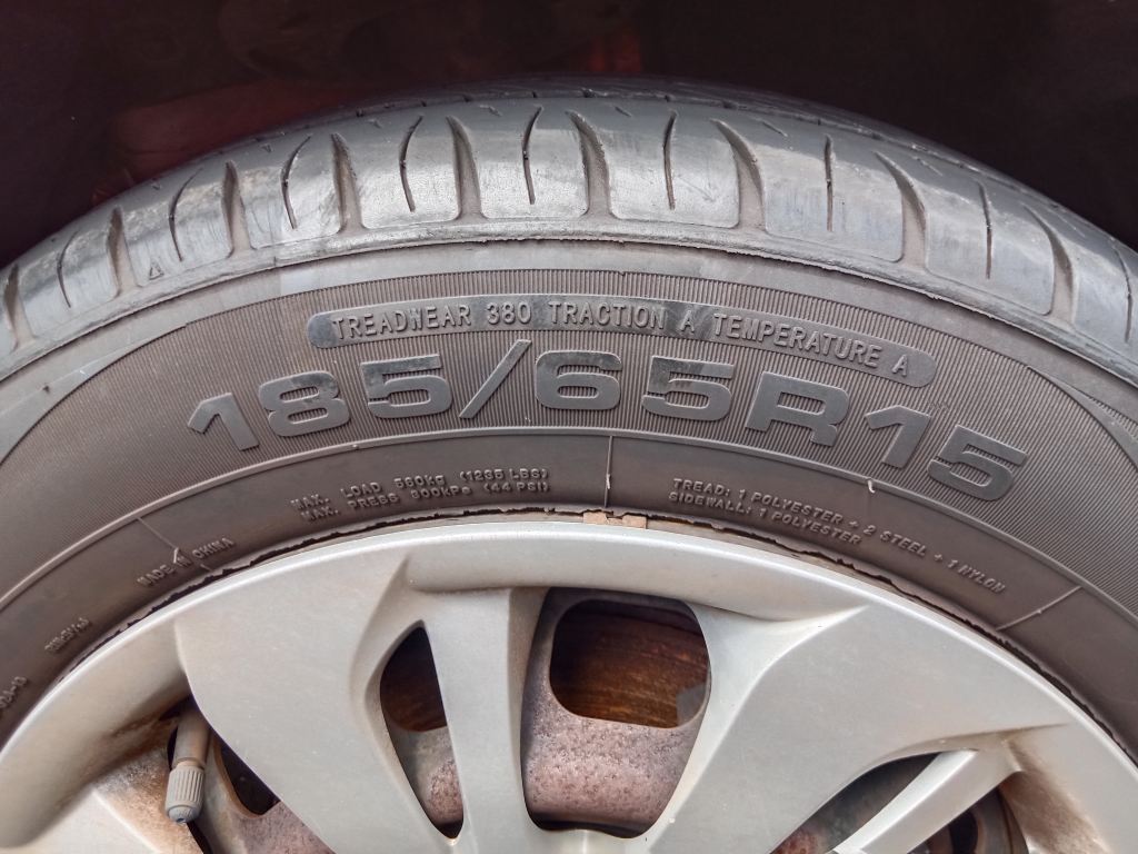 P5820 - Mazda 2 2015 Red Wrecking - Image 7