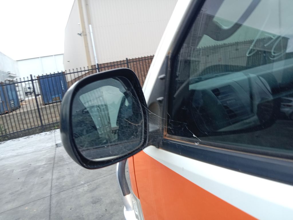 P5821 - Toyota hiace 2015 orange and white Wrecking - Image 14