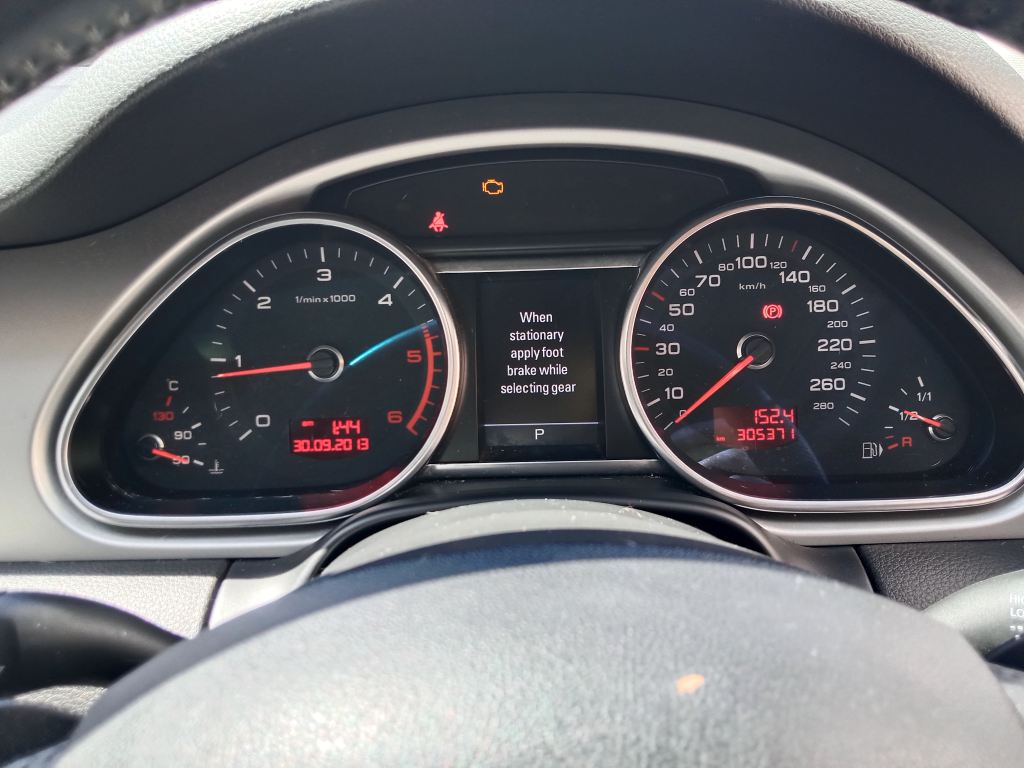 P5824 - Audi Q7 2011 Black Wrecking - Image 11
