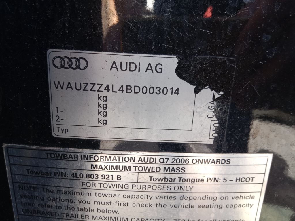 P5824 - Audi Q7 2011 Black Wrecking - Image 15