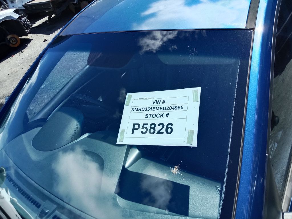 P5826 - Hyundai i30 2014 Blue Wrecking - Image 16