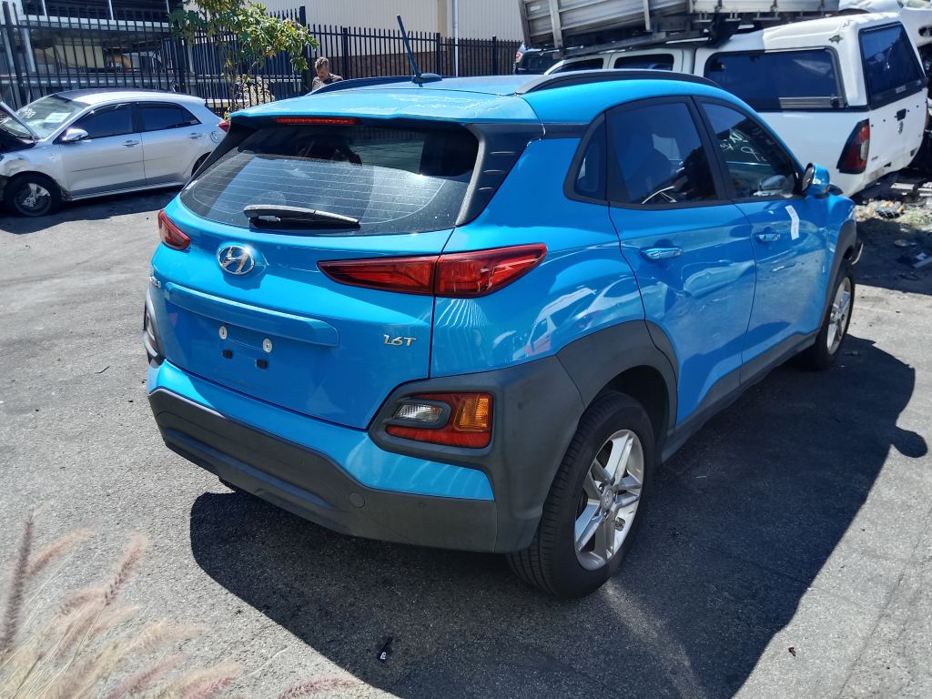 P5829 - Hyundai Kona 2020 Blue Wrecking - Image 6