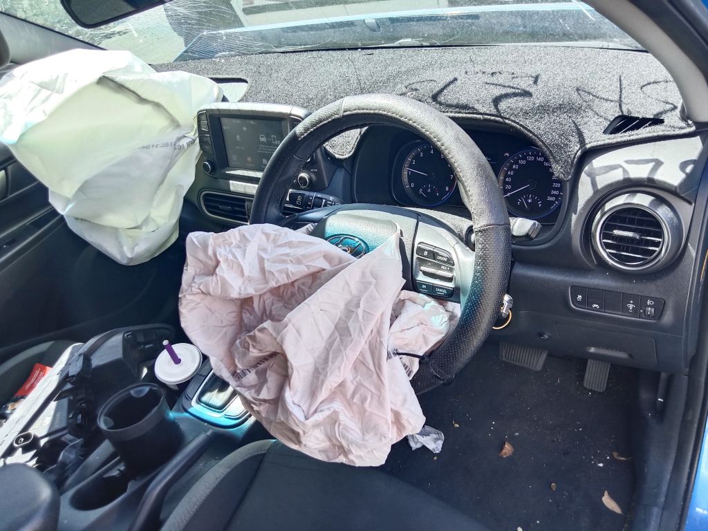 P5829 - Hyundai Kona 2020 Blue Wrecking - Image 10