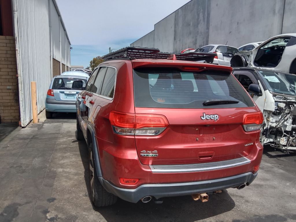 P5834 - Jeep Grand Cherokee 2014 Red Wrecking - Image 6