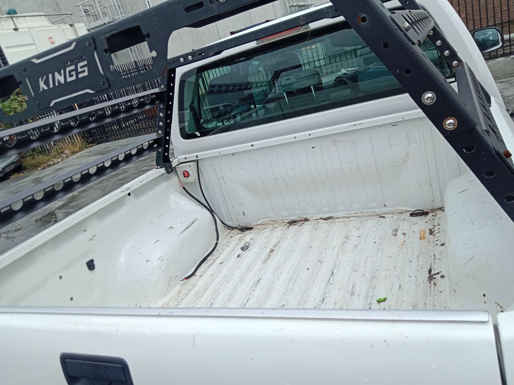 P5835 - Volkswagen Amarok 2014 White Wrecking - Image 6