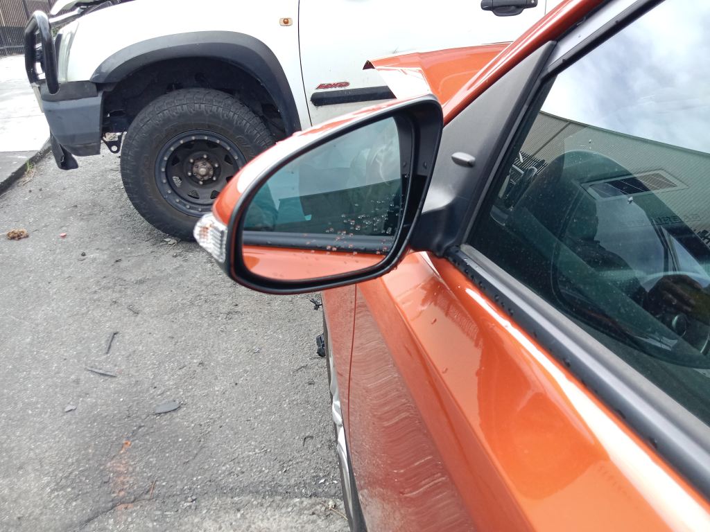 P5837 - Toyota corolla hatchback 2018 orange Wrecking - Image 6
