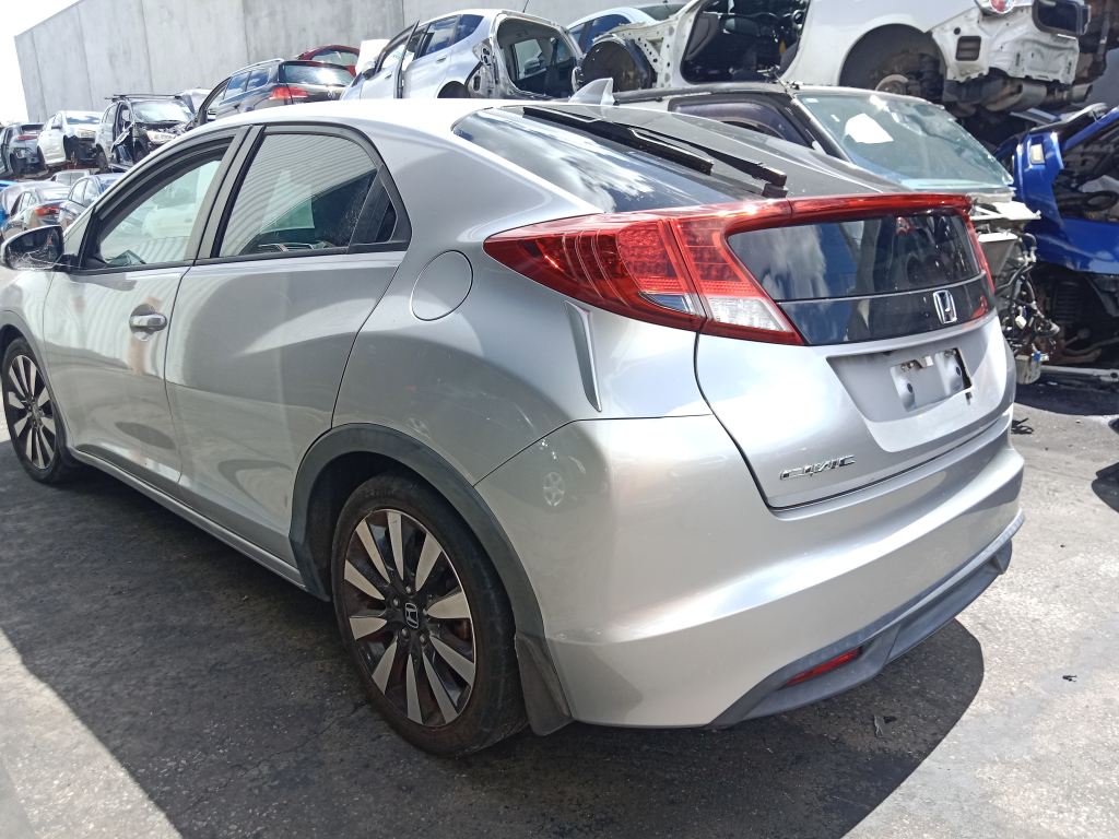 P5846 - Honda Civic 2013 Silver Wrecking - Image 5