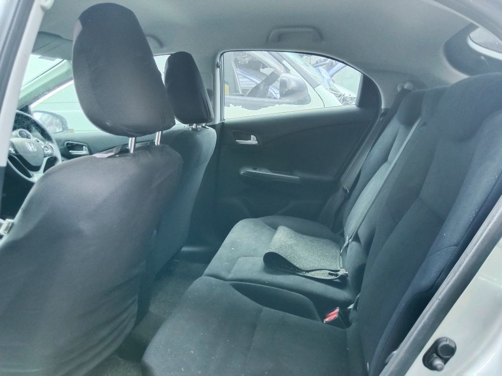 P5846 - Honda Civic 2013 Silver Wrecking - Image 12