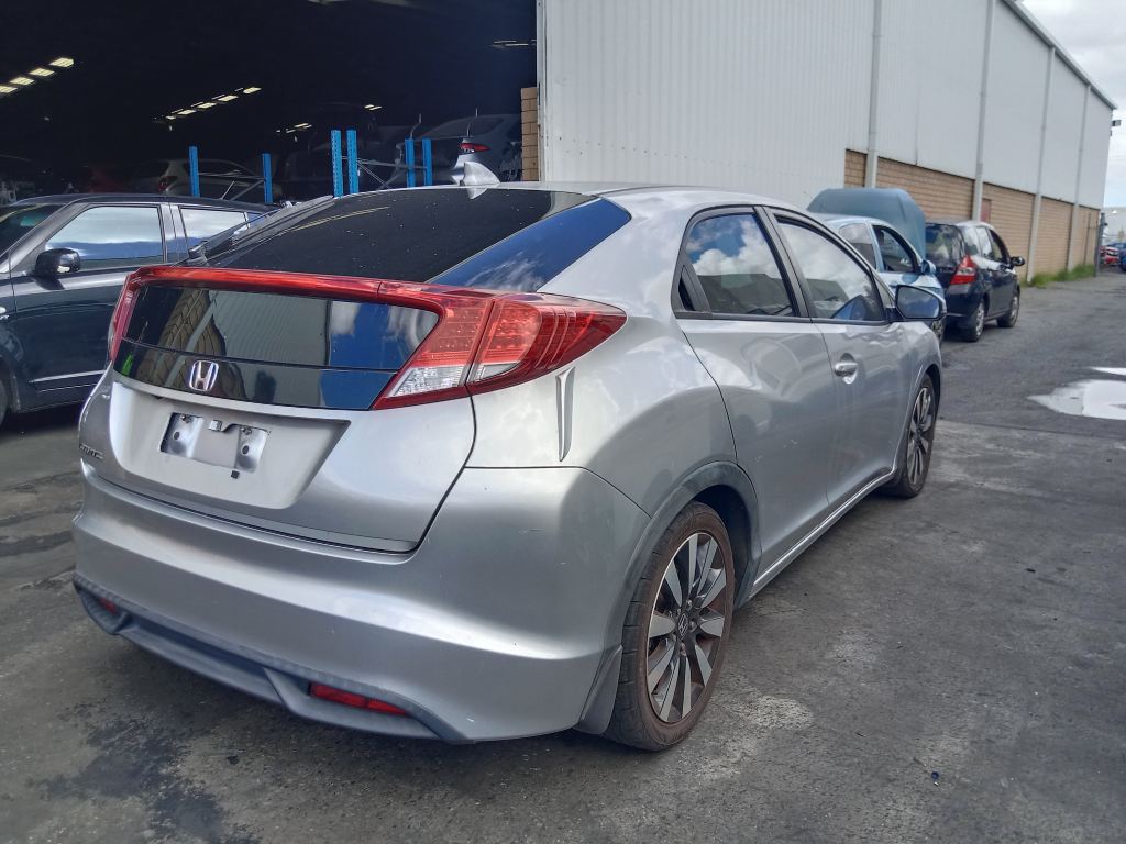 P5846 - Honda Civic 2013 Silver Wrecking - Image 15