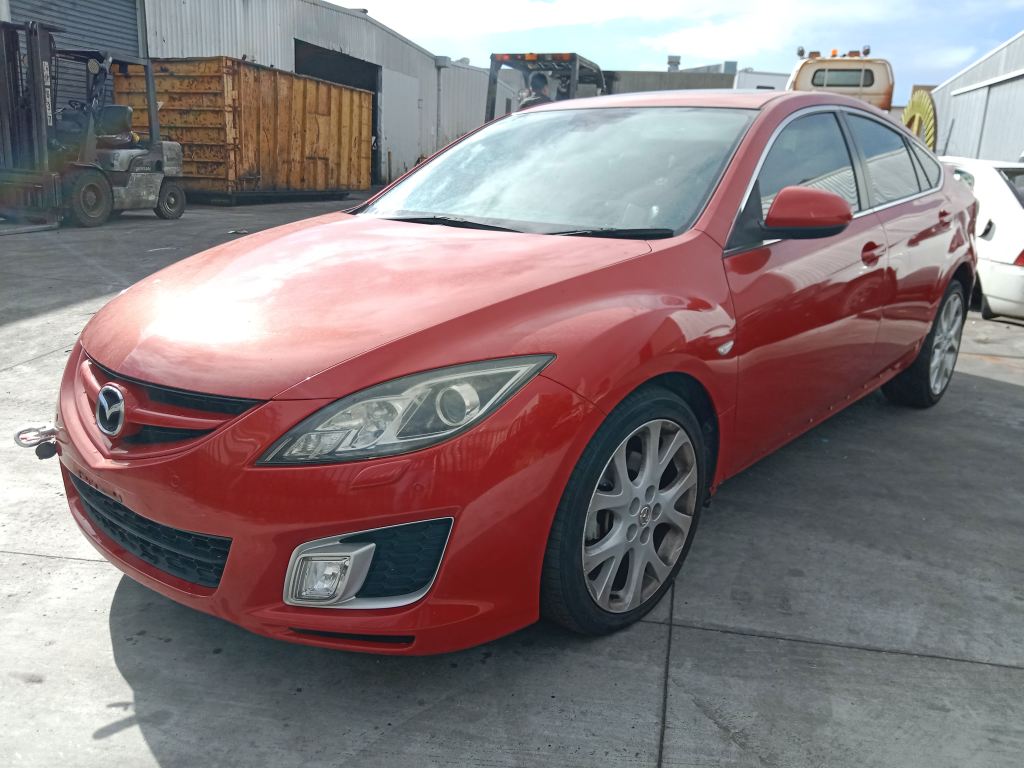 P5848 - Mazda 6 2009 Red Wrecking - Image 2