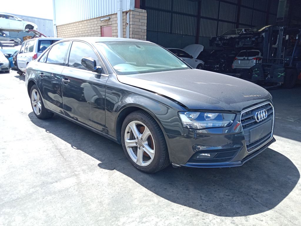 P5849 - Audi A4 2013 Grey Wrecking - Image 7