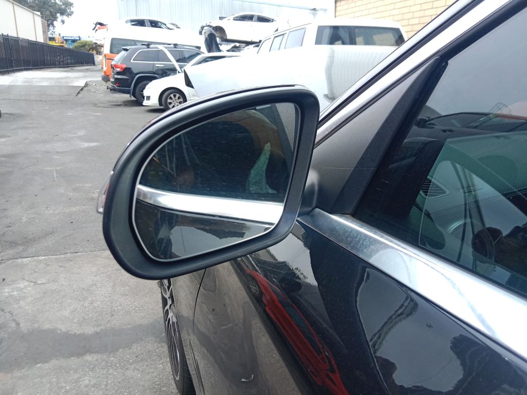 P5854 - Mercedes Benz C 250 2015 Black Wrecking - Image 10